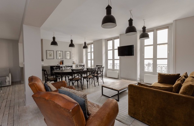 Saint-Honoré Luxurious 2 Bedroom/2 bath