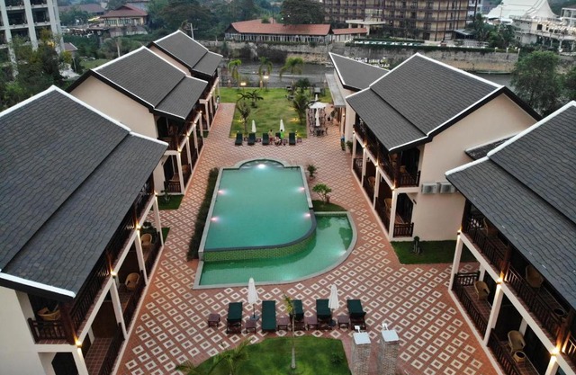 Saksiri Riverside Boutique Hotel