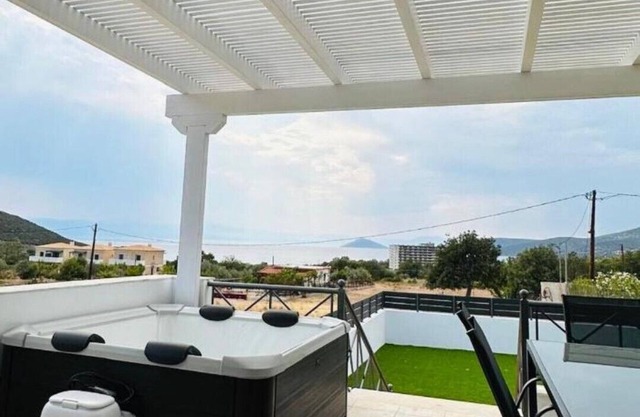 Saladi Beach House