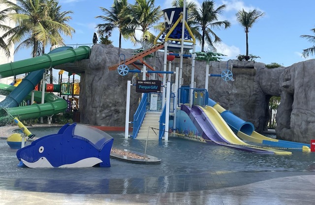 Salinas Premium Resort - with bowling alley and tennis court