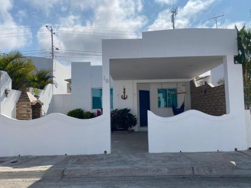 Salinas villa