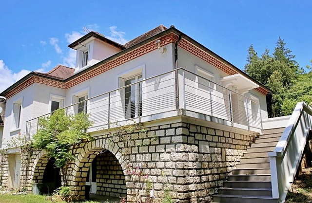 Sancydore, 2-bedroom villa with pool and air conditioning near Rocamadour