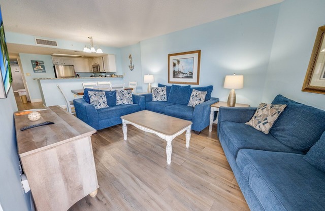 Sand Dunes Resort on 8th Floor, Pools, Views, 3BR!