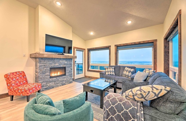 Sanderling Sea Cottages, Unit 5 w/Ocean Views!