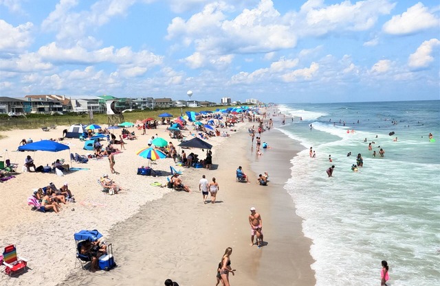 Sandpeddler Inn & Suites