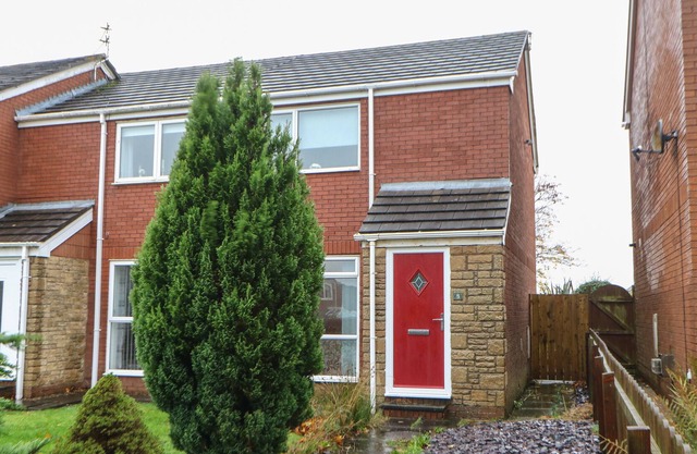 SANDPIPER RETREAT, family friendly, with a garden in Ashington