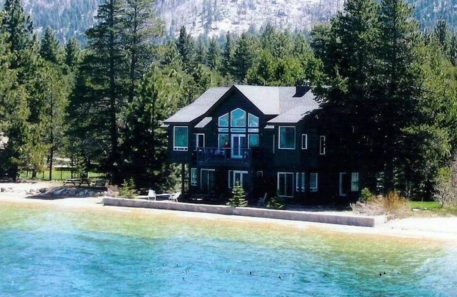 Sandy Beachfront Property in Private Community close to Casinos and Ski Resort