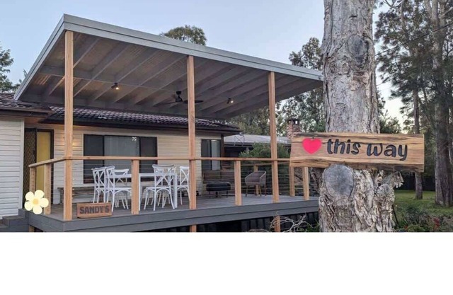 Sandy's Beach Shack at Bawley