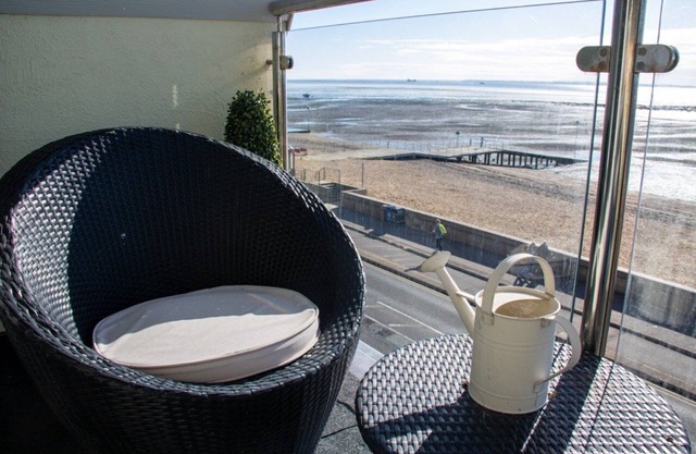 Sandy Steps with Seaview