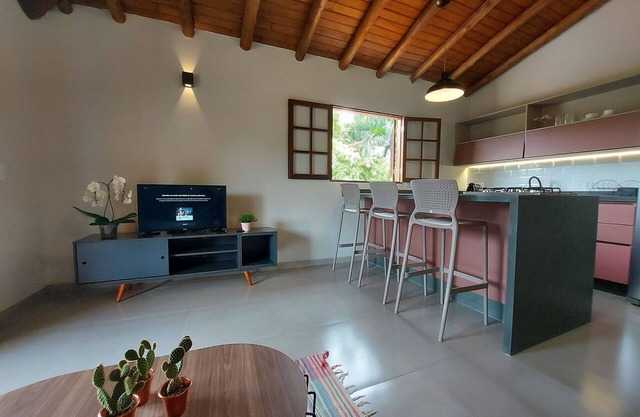 Sapeca - Cosy apart with kitchen, 50m from the Beach, Private Barbecue, AC, Wi-Fi, Netflix, pool