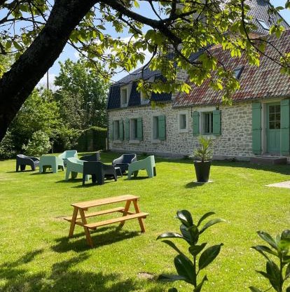 Saperlipopette charmante demeure en pierre de taille