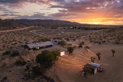 Sapphire Haven, Pickleball, Stars & Desert Views