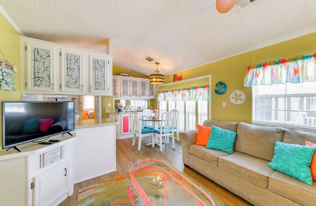 Sarasota Home w/Full Resort Amenity Access!