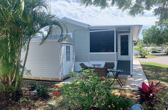 Sarasota Resort Home Pool Golf Beach Siesta Key St. Armands Downtown Pickleball