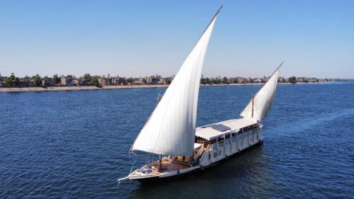 Saray El Nile Dahabiya
