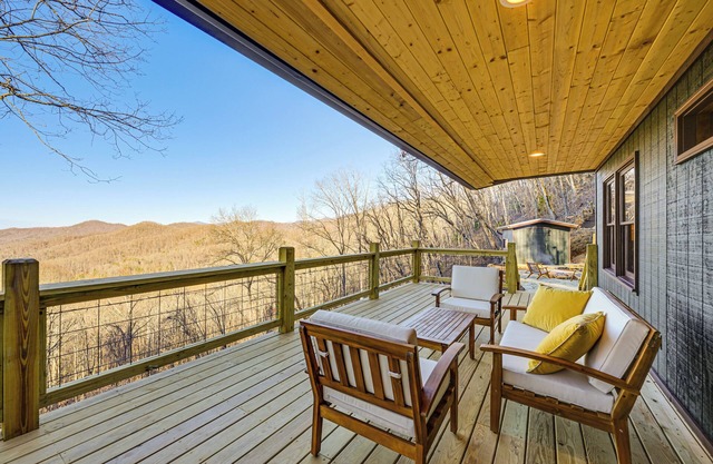 Sauna + Views: Private Franklin Cabin on 10 Acres
