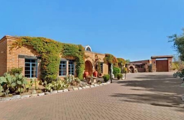 "Scarritt House" Small Deluxe Blue Bedroom.