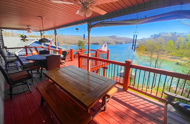 Scenic 6BR lakefront home in cove with private dock, boat slips, hot tub-Dogs ok
