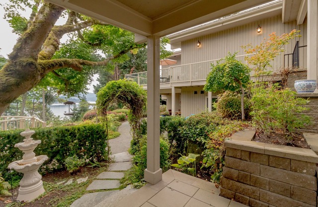 Scenic view guest house including 2 suites