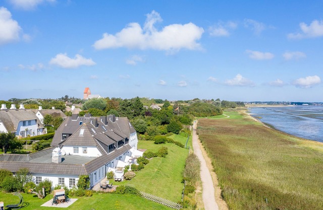 Schöne Erdgeschoßwohnung auf Einer Ebene, ca. 130 m² Groß, für bis zu 4 Personen