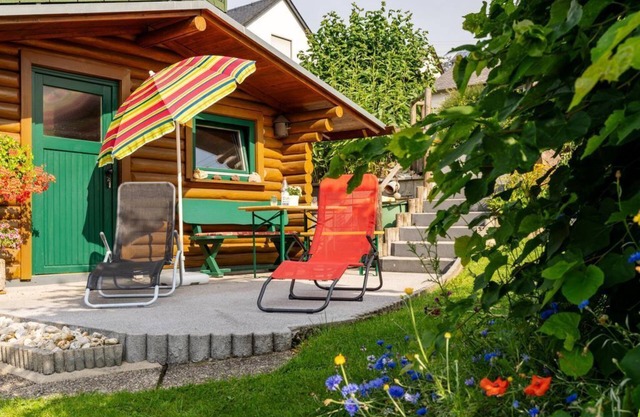 Schlossblick holiday apartment - apartment/apartment, shower and bathtub, non-smoking