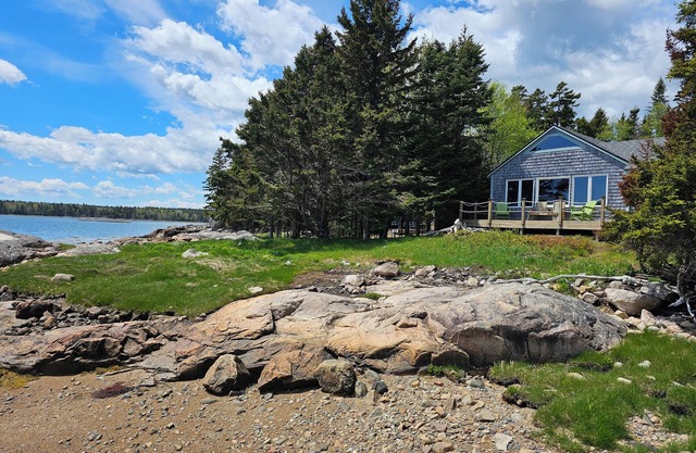 Schoodic Shores Retreat on a private peninsula 3 Beds 2.5 Baths