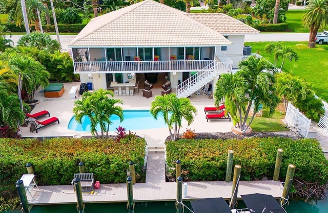 Sea View 3bed/2.5 bath with private pool