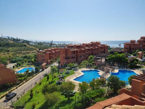 Sea View Penthouse Apartment with Hot Tub - Casa Bella Vista, Buenas Noches , Estepona