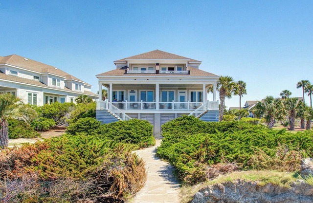 Seabrook Exclusives | 3800 Dolphin Point