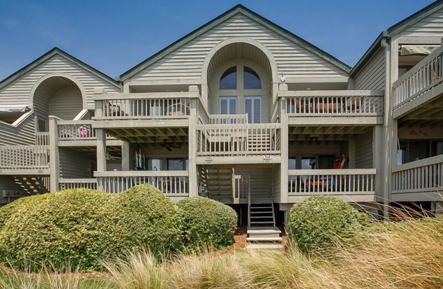 Seabrook Exclusives | 1318/20 Pelican Watch