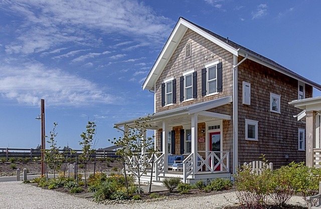 Seabrook's Saved by the Beach, a cozy, dog-friendly home!