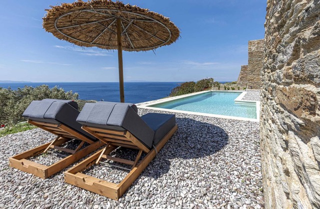 Seafront Sparkling Getaway - Cecilia Paradise Gem