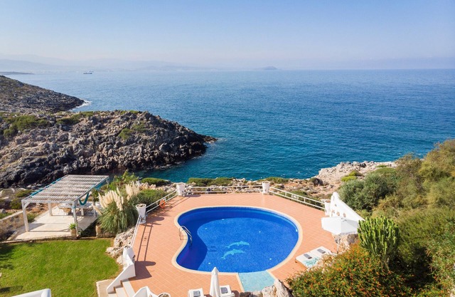 Seafront Villa Shore, Sea & Sun Villas