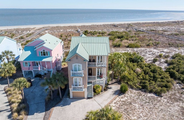 Seascape - Oceanfront with Spectacular views