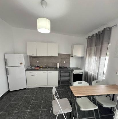Seaside Apartment in Tsonia