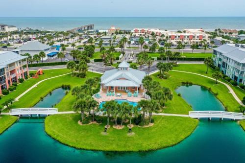 Seaside Escape - Spacious 3 Bedroom Ground Floor Condo - Steps to Atlantic Ocean