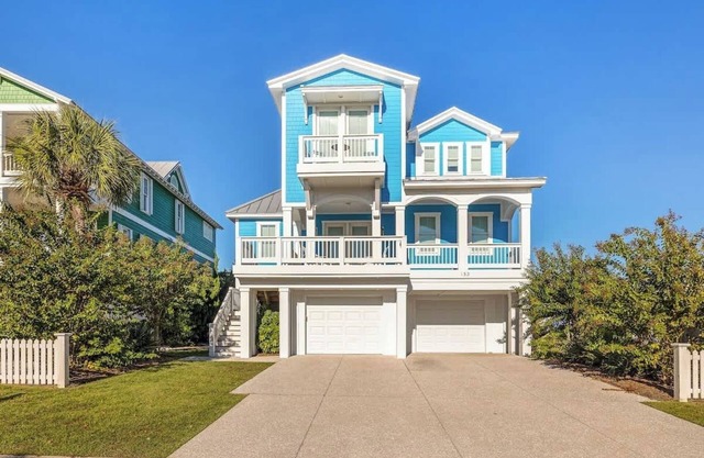 Seaside Palace Summar