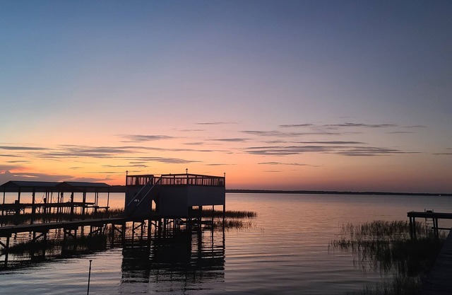 Seasonal Rental on Lake Weir