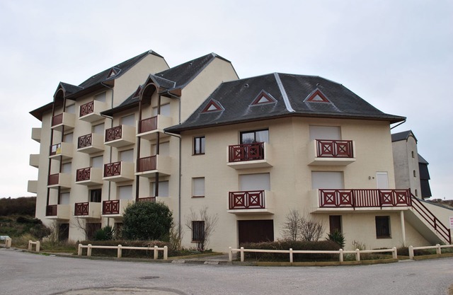 Seasonal rental - weekly - with 6 beds - beach at 50m