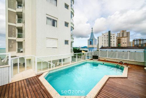 Seaview Apt condo w/pool & BBQ VCE1102
