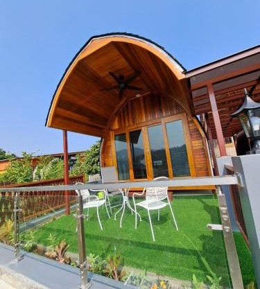 Seaview Eagles Nest Cabins