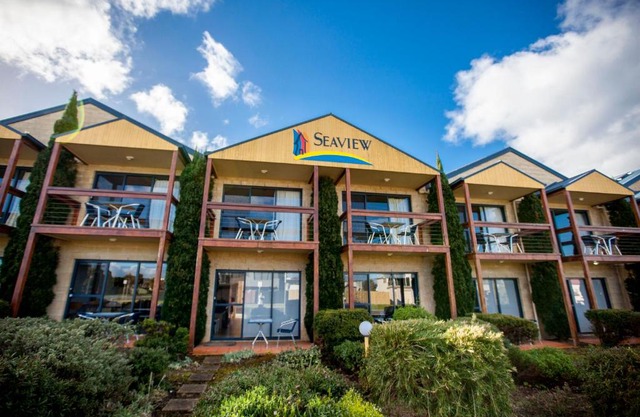 Seaview Motel & Apartments