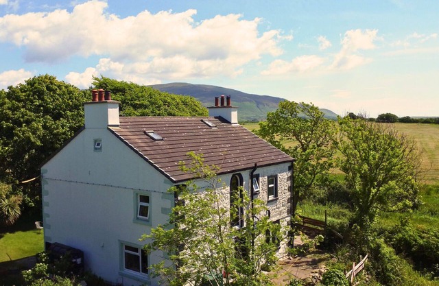 Secluded Hot Tub, Pool, Escape