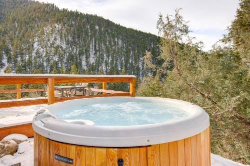 Secluded Livingston Retreat with Deck and Fire Pit!