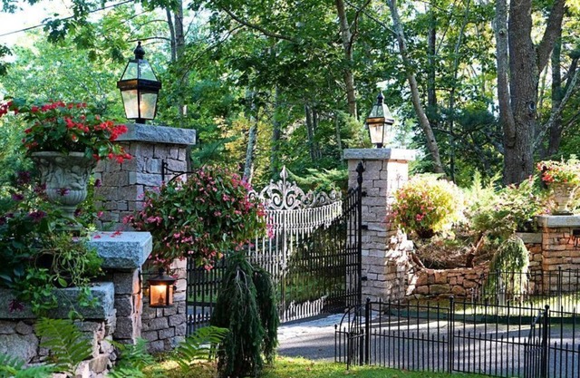 Secluded luxury oceanfront home in Bar Harbor with views of Acadia National Park
