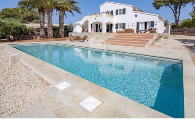 Secluded Villa with Bedroom AirCon, Private Pool, Large Sun Terrace and Garden
