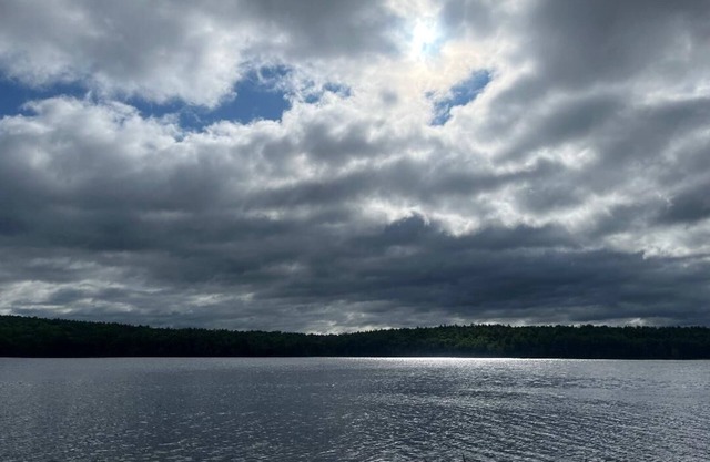 Secluded waterfront 2-bedroom/2 bath on private 152 acre Sportsman's Pond.