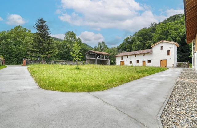 Self-catering group cottage in the countryside - La Résidence