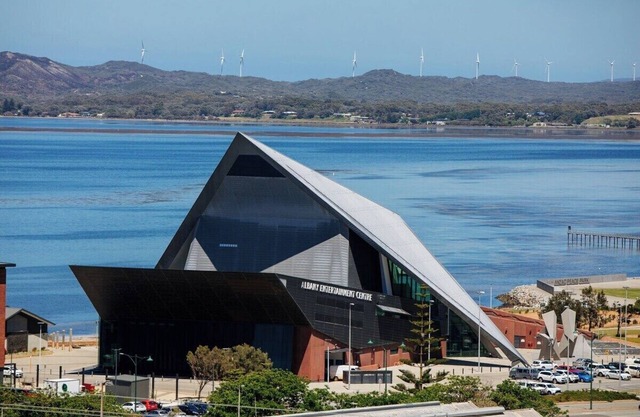 Selby House - old world luxury awaits