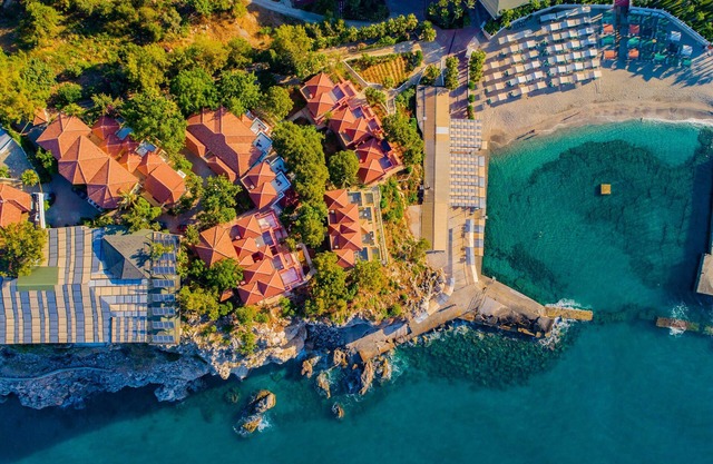Senza Garden Holiday Club